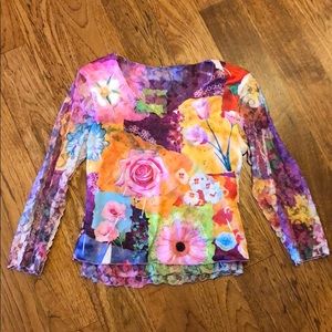 Top with 3/4 sleeves!!